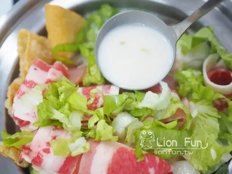 嘉義火鍋推薦 ｜逸小鍋鍋の物-嘉義仁愛店。百元鍋物｜親子共鍋