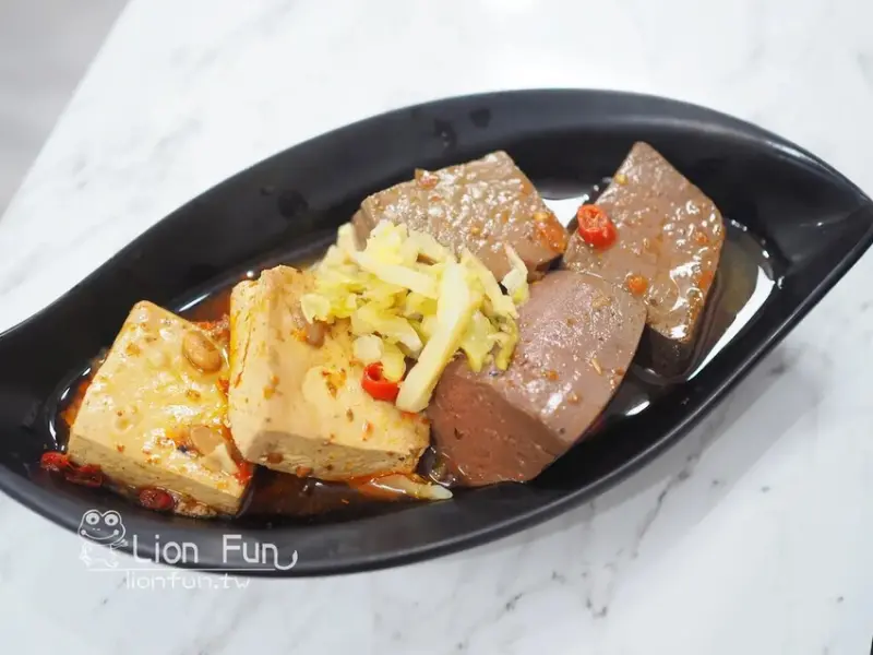 嘉義火鍋推薦 ｜逸小鍋鍋の物-嘉義仁愛店。百元鍋物｜親子共鍋