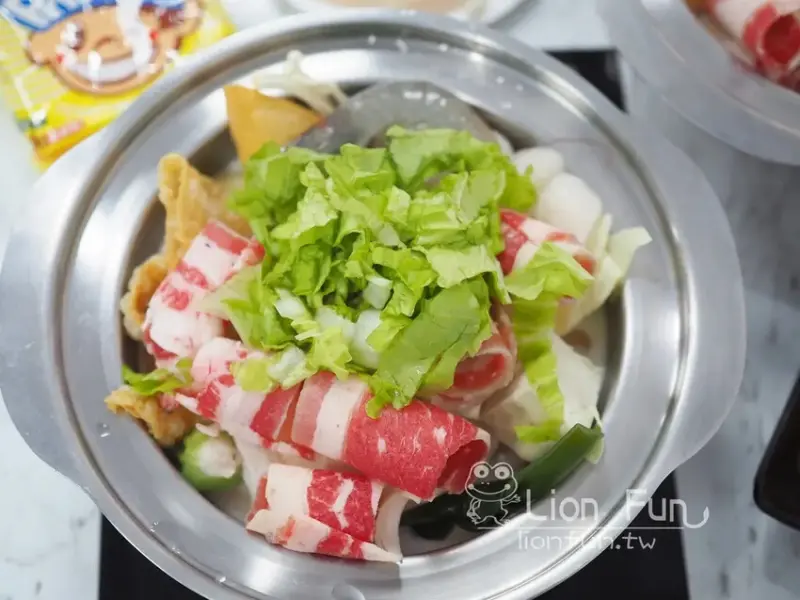 嘉義火鍋推薦 ｜逸小鍋鍋の物-嘉義仁愛店。百元鍋物｜親子共鍋