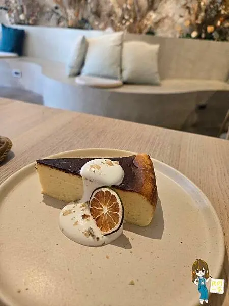 桃園平鎮 穿越乾燥花海，漫步浪漫韓系咖啡館 — 禾曼咖啡 H