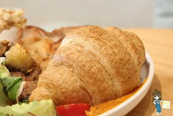 桃園平鎮 穿越乾燥花海，漫步浪漫韓系咖啡館 — 禾曼咖啡 H