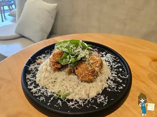 桃園平鎮 穿越乾燥花海，漫步浪漫韓系咖啡館 — 禾曼咖啡 H