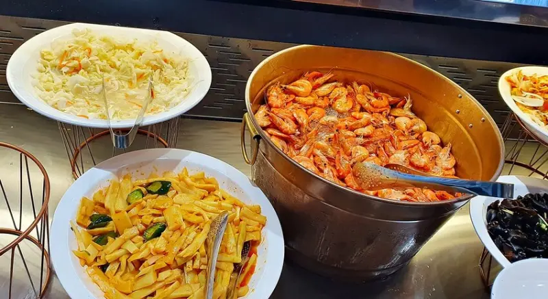 我家牛排板橋遠科店 ll ！只要 $370 就可以享用上百種