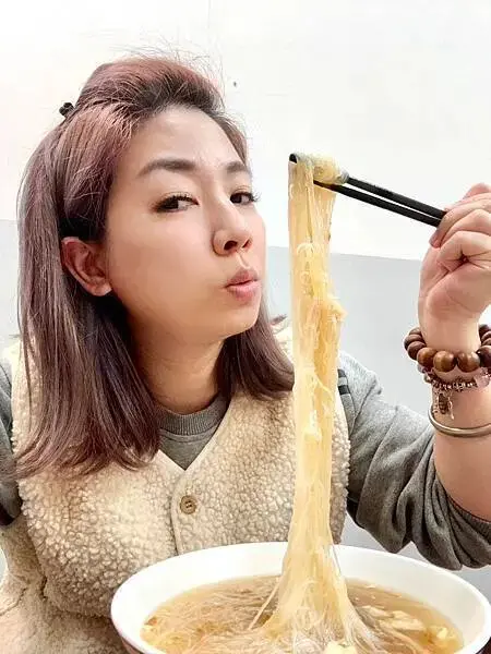 台中北區美食 巷弄老味道 鄉味赤肉羹 獨特的魷魚羹 傳統家鄉