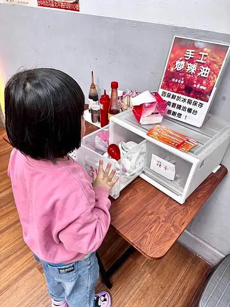 台中北區美食 巷弄老味道 鄉味赤肉羹 獨特的魷魚羹 傳統家鄉