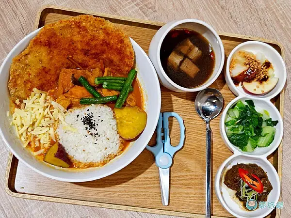 熱浪島南洋蔬食茶堂(裕隆城店)    05.png