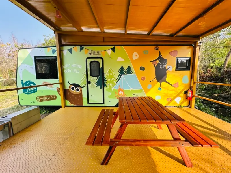 【築夢森居】嘉義親子旅行必訪！野奢豪華露營車開箱，超多元體驗