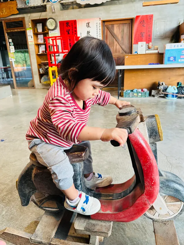 【築夢森居】嘉義親子旅行必訪！野奢豪華露營車開箱，超多元體驗