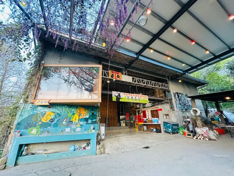 【築夢森居】嘉義親子旅行必訪！野奢豪華露營車開箱，超多元體驗