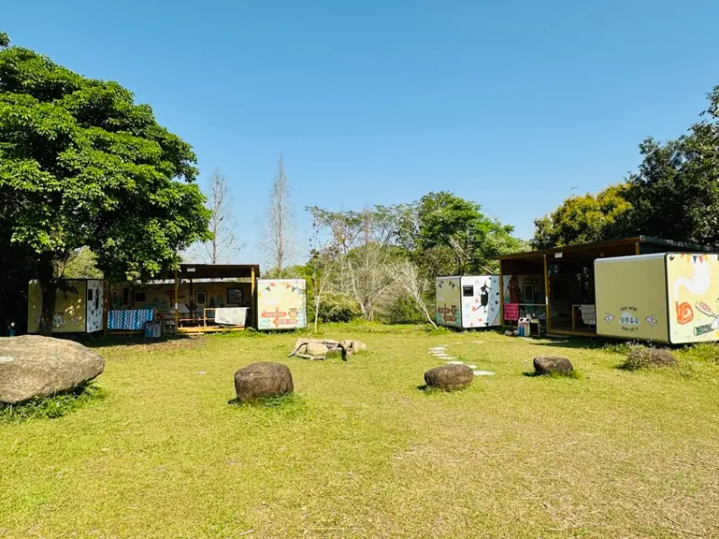 【築夢森居】嘉義親子旅行必訪！野奢豪華露營車開箱，超多元體驗