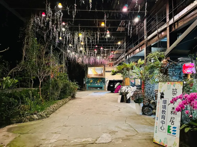 【築夢森居】嘉義親子旅行必訪！野奢豪華露營車開箱，超多元體驗