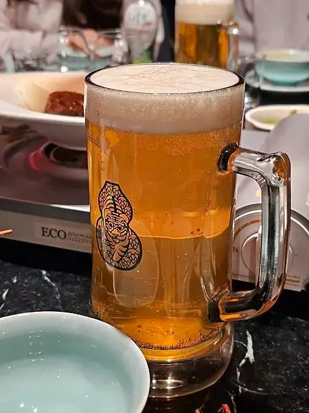 (胖樺食記)民生社區預約困難「李白白鴛鴦麻辣鍋」/鍋底如藝術