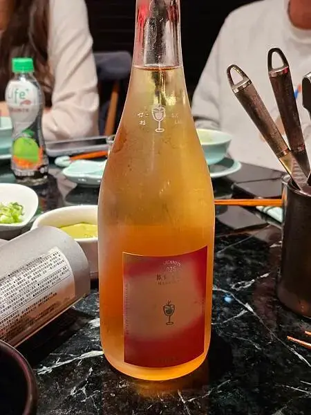 (胖樺食記)民生社區預約困難「李白白鴛鴦麻辣鍋」/鍋底如藝術