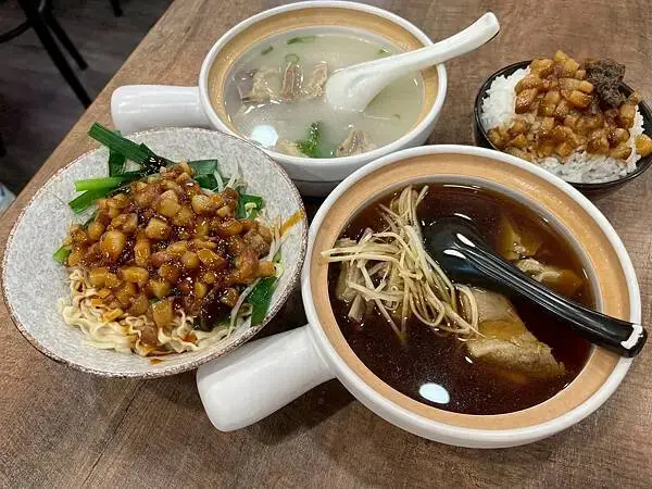 騷煲羊肉湯x安妮王的旅行記_033