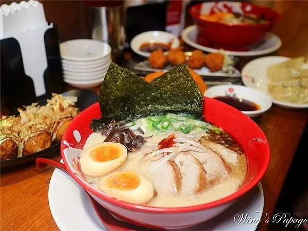 中山區拉麵，誠屋拉麵，牛骨拉麵，雞骨醬油拉麵，雙連站民生西路