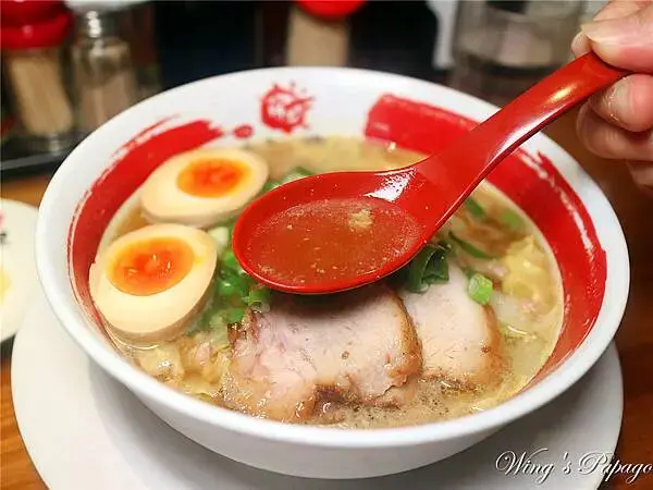 中山區拉麵，誠屋拉麵，牛骨拉麵，雞骨醬油拉麵，雙連站民生西路