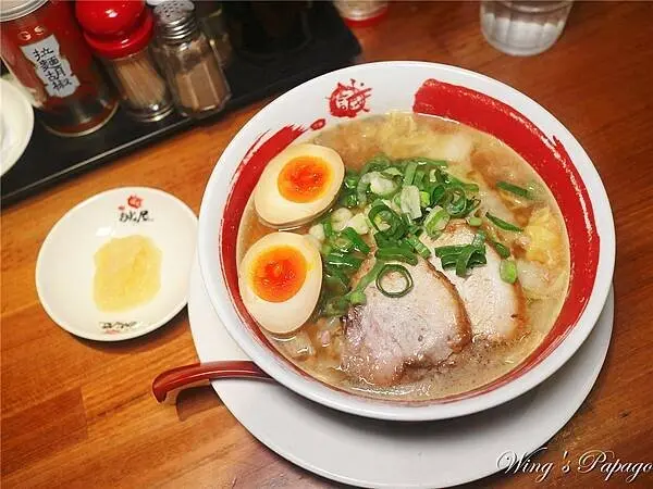 中山區拉麵，誠屋拉麵，牛骨拉麵，雞骨醬油拉麵，雙連站民生西路