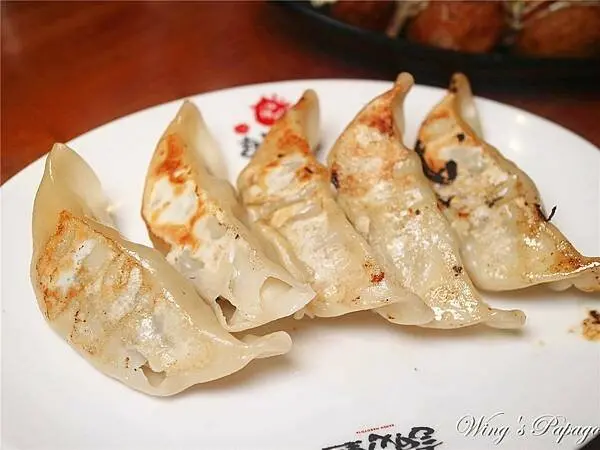 中山區拉麵，誠屋拉麵，牛骨拉麵，雞骨醬油拉麵，雙連站民生西路