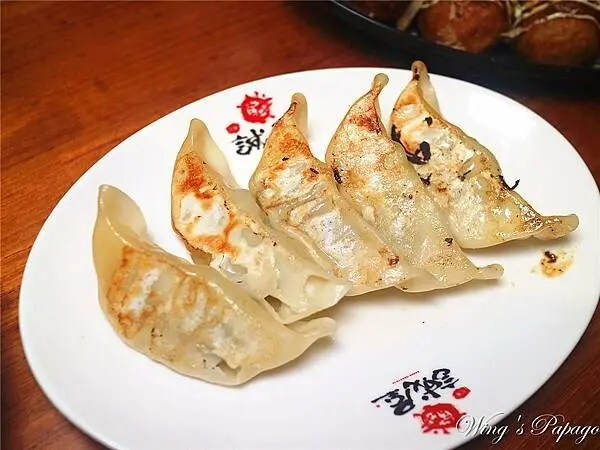 中山區拉麵，誠屋拉麵，牛骨拉麵，雞骨醬油拉麵，雙連站民生西路