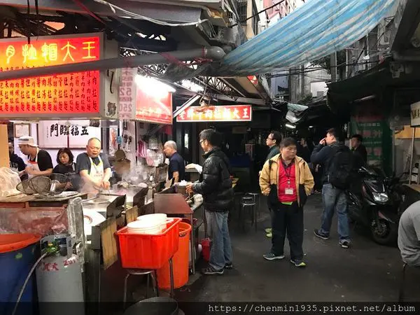 台北市中正區-城中老牌牛肉拉麵大王