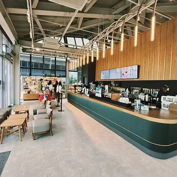 台中清水服務區星巴克~清水站3樓門巿