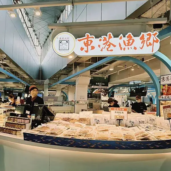 台中星巴克清水站3樓門巿~重新裝修後的清水服務區~全新的視覺