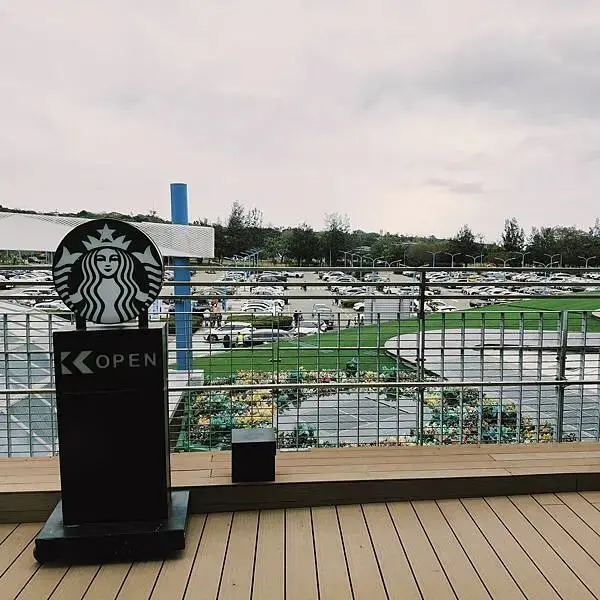 台中清水服務區星巴克~清水站3樓門巿