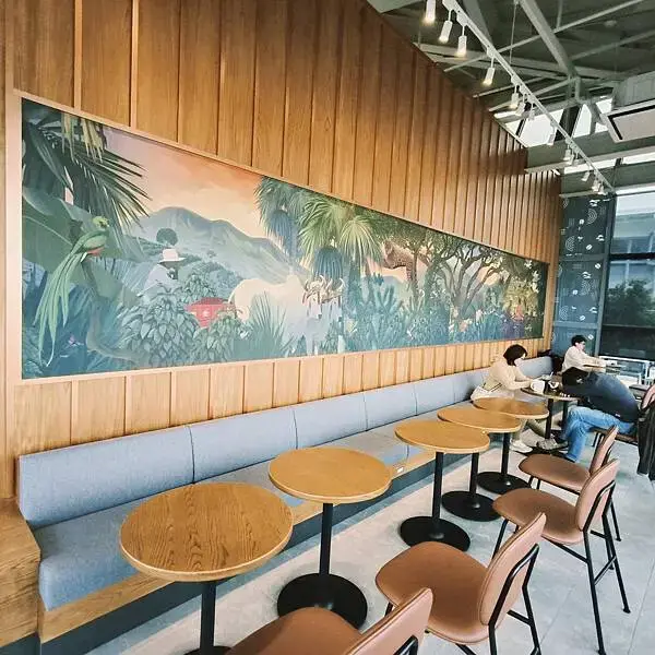 台中清水服務區星巴克~清水站3樓門巿