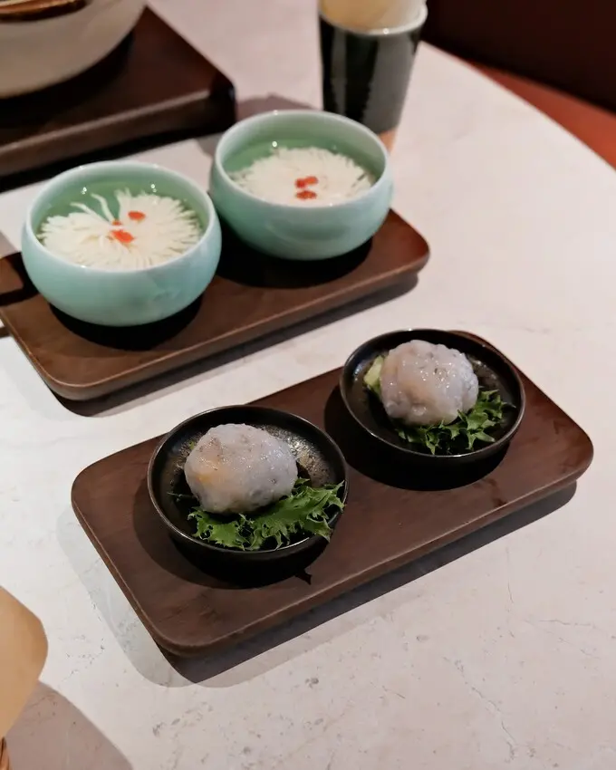 【台北火鍋推薦】撈王松江南京店～鴛鴦鍋湯頭有勁，口感濃郁香醇