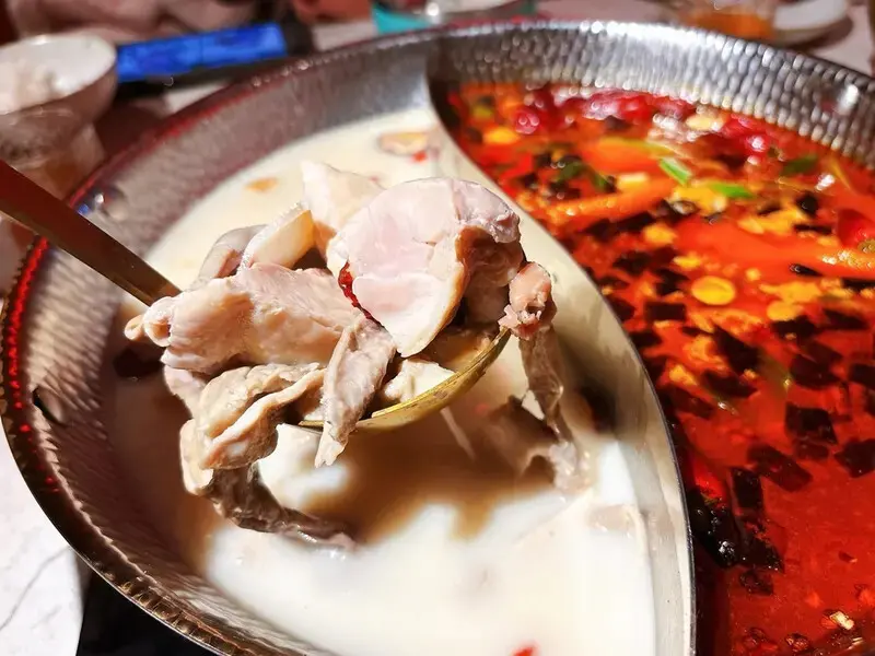 [美食] 撈王鍋物料理 ♥ 鍋界霸主撈王插旗松江南京站囉 ♥