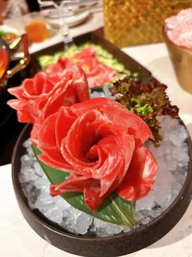 [美食] 撈王鍋物料理 ♥ 鍋界霸主撈王插旗松江南京站囉 ♥