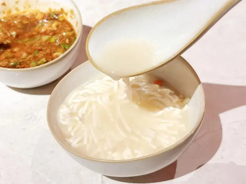 [美食] 撈王鍋物料理 ♥ 鍋界霸主撈王插旗松江南京站囉 ♥