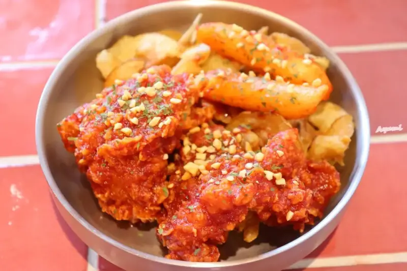 [台中韓式料理推薦]KATZ 卡司勤美店-韓拾炸雞x韓石米拌