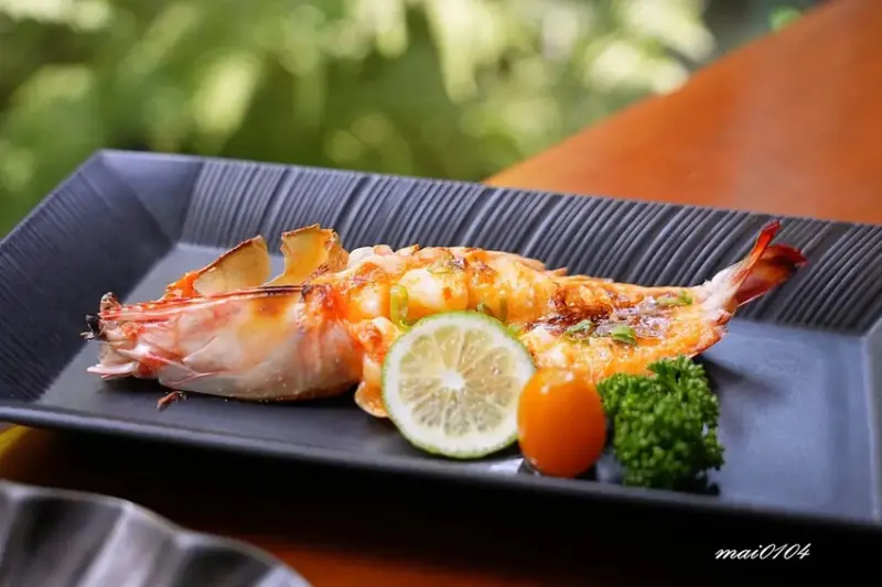 台中隱藏版老字號日料！桃太郎日式料理～日式庭園、私人包廂的用