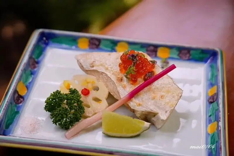 台中隱藏版老字號日料！桃太郎日式料理～日式庭園、私人包廂的用