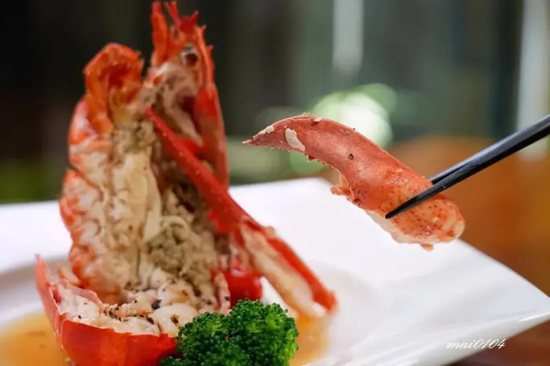 台中隱藏版老字號日料！桃太郎日式料理～日式庭園、私人包廂的用