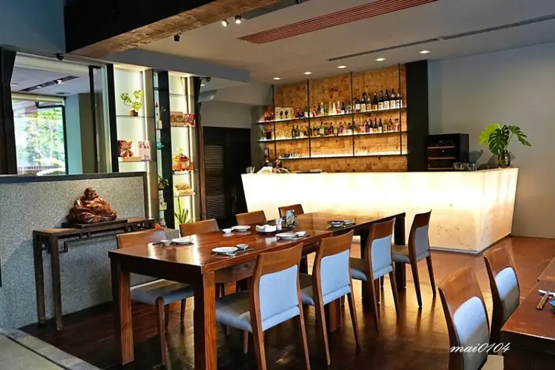 台中隱藏版老字號日料！桃太郎日式料理～日式庭園、私人包廂的用