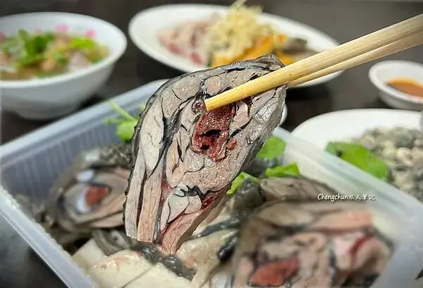 汐止老店【巷仔內烏骨雞海鮮攤】經典台灣味 !