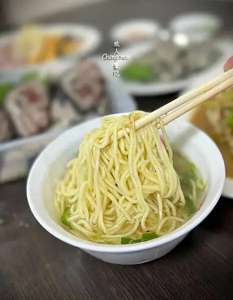 汐止老店【巷仔內烏骨雞海鮮攤】經典台灣味 !