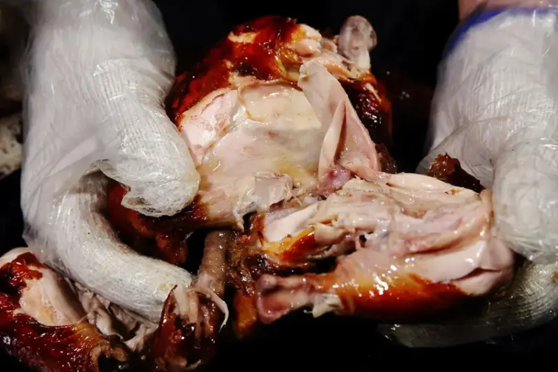 雞老闆景美店插旗景美夜市！當月壽星免費送桶仔雞！快揪團一起爽