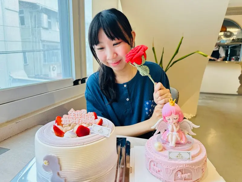 【麥仕佳烘焙】2025母親節蛋糕推薦｜吃得到愛的「少女心」與