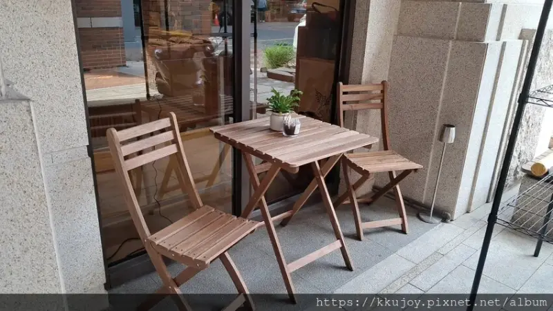 菲尼咖啡｜新竹北區質感咖啡廳，提供咖啡、甜點、輕食、鹹食｜小