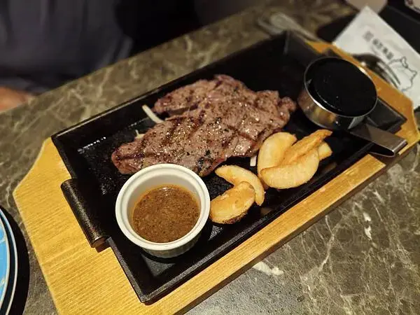 桃園中壢橫濱牛排~