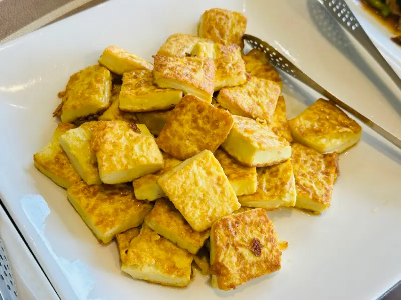 【寗夏時光】宜蘭冬山超人氣親子民宿｜電動車、戲水池、遊戲區一