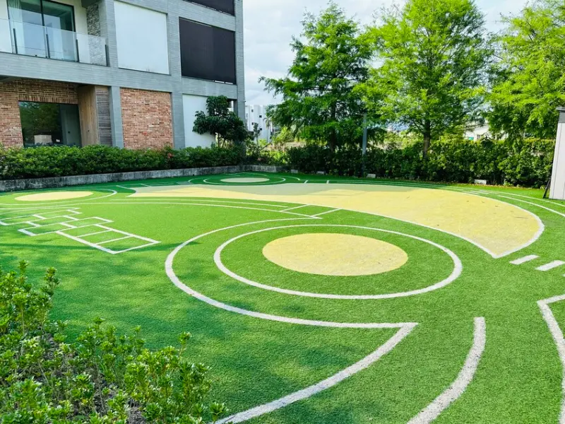 【寗夏時光】宜蘭冬山超人氣親子民宿｜電動車、戲水池、遊戲區一