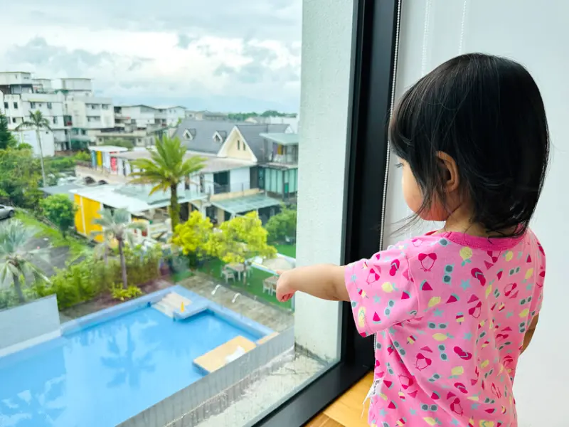 【寗夏時光】宜蘭冬山超人氣親子民宿｜電動車、戲水池、遊戲區一