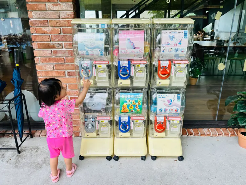 【寗夏時光】宜蘭冬山超人氣親子民宿｜電動車、戲水池、遊戲區一