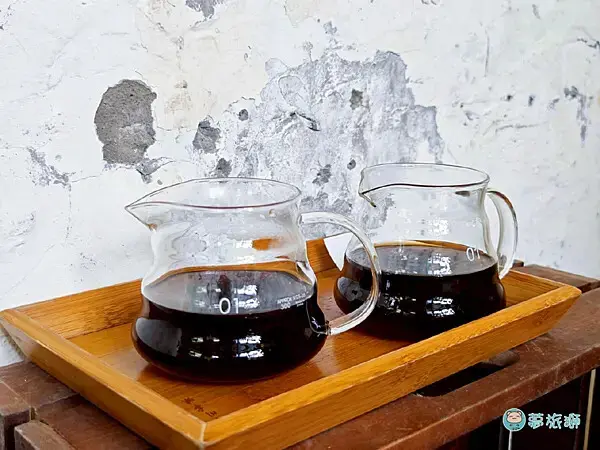 書店 咖啡 「凝流書店生活」    20.png