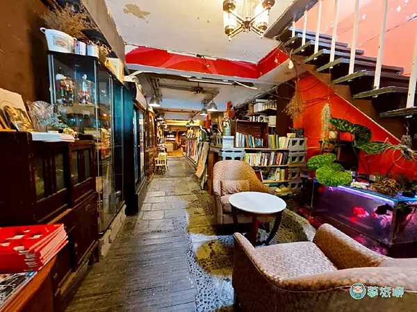 書店 咖啡 「凝流書店生活」    02.png