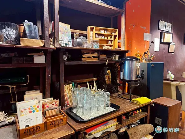 書店 咖啡 「凝流書店生活」    07.png